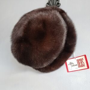 LILLY DACHÈ BROWN CLOCHE FUR HAT 60'S NWT